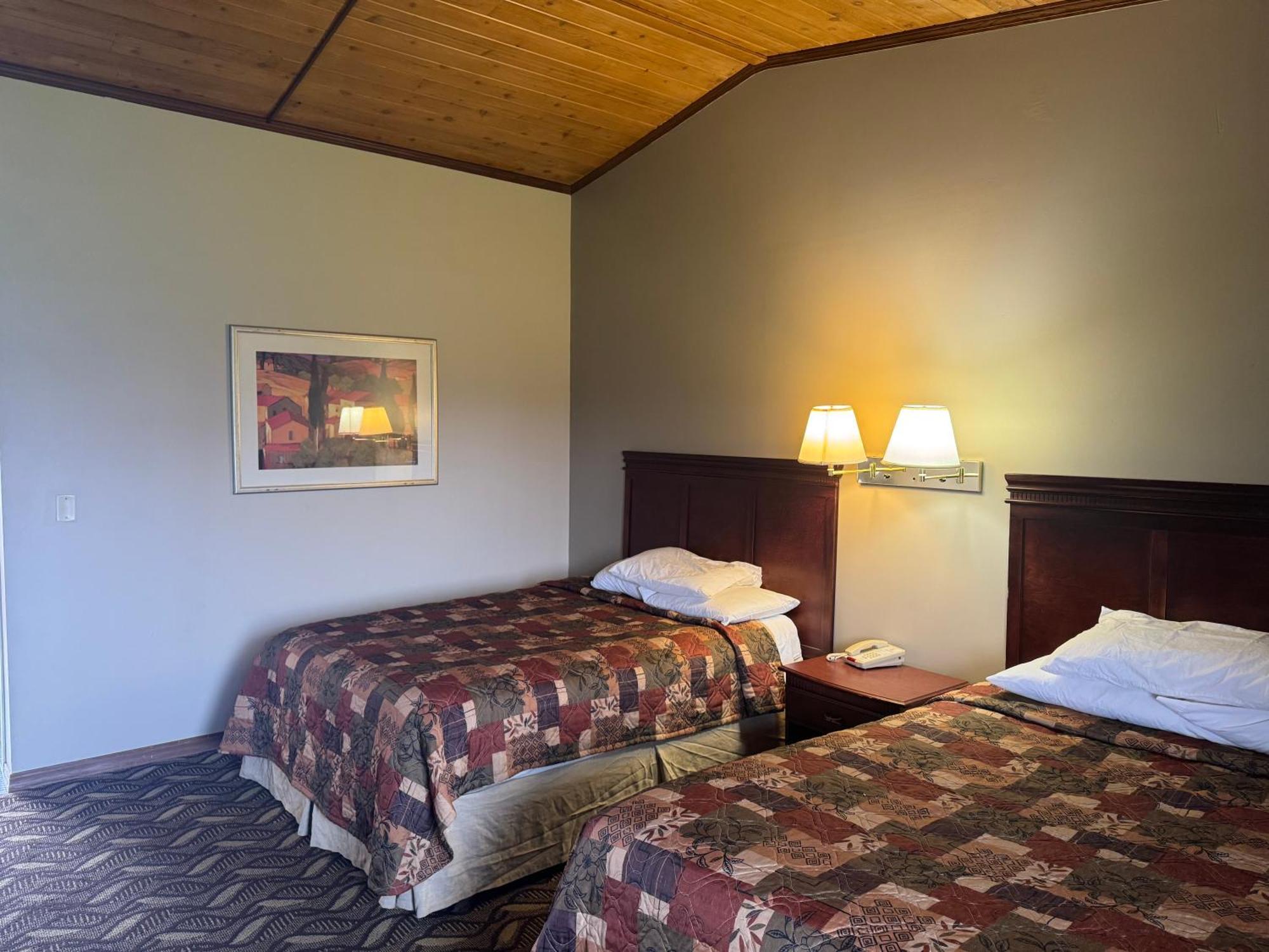 Town & Country Motel クリントン エクステリア 写真